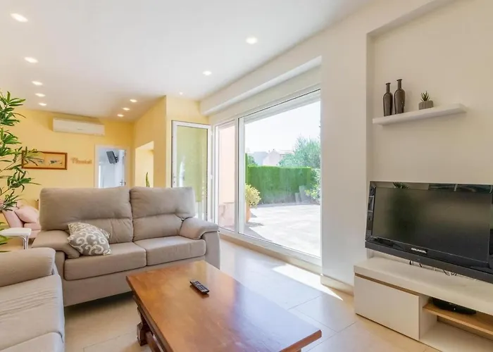 Casa Segaria Con Piscina Privada Y Jardin En Denia