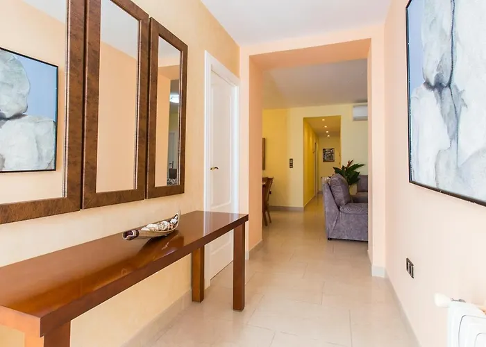 Casa Segaria Con Piscina Privada Y Jardin En בקתה