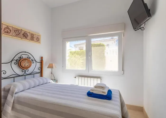 Casa Segaria Con Piscina Privada Y Jardin En